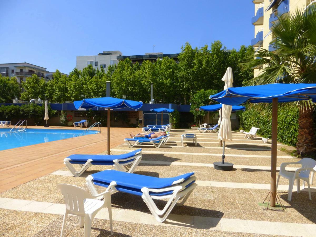 Rentalmar Alboran Family Plus Salou Esterno foto